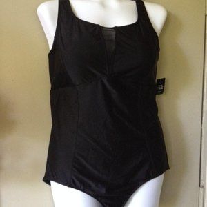 Torrid 3(Plus) mesh inset One-piece Swimsuit black Adjustable straps NEW NWT 3X